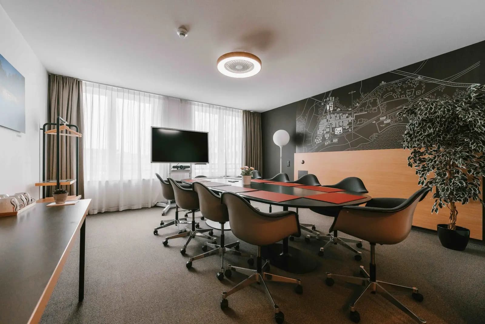 SwissTech Hotel