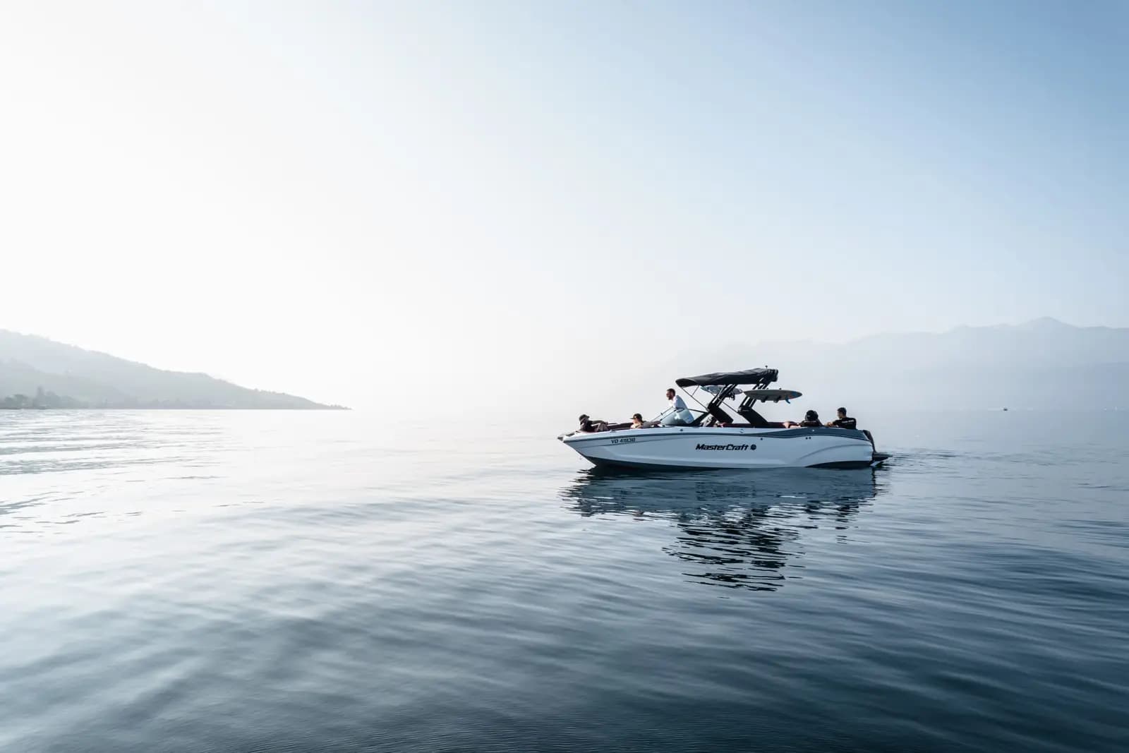 Wakesurf, wakeboard et détente sur le lac Léman, location de Bateau Mastercraft